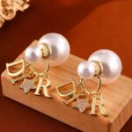 گوشواره میخی مرواریدی طرح دیور